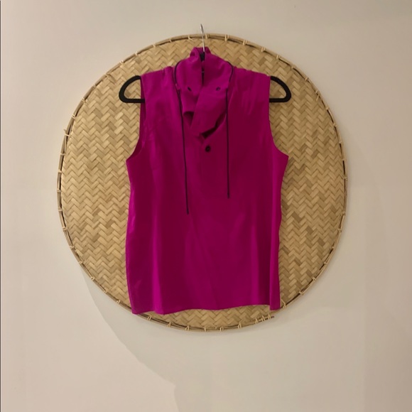 Gucci Tops - GUCCI 100% SILK sleeveless Fuschia Blouse